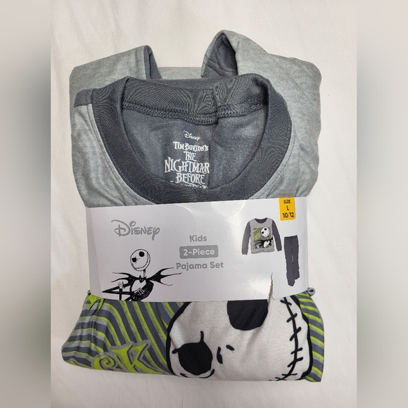 NWT The Nightmare before Christmas Kid's Pajama Set Long Sleeve Top/Pants 10/12 - Picture 3 of 7